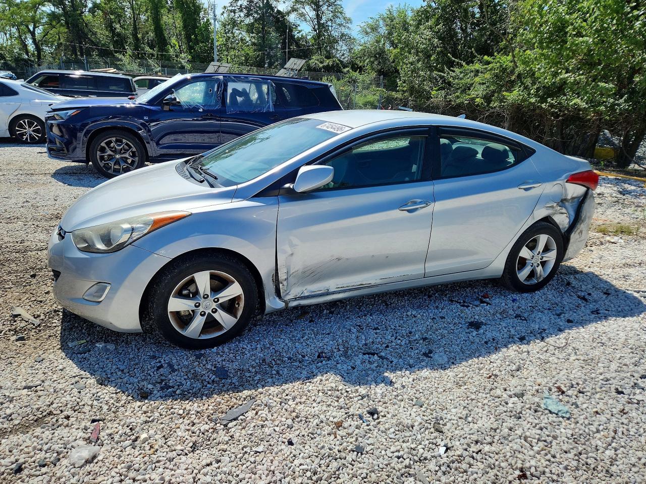 2013 HYUNDAI ELANTRA