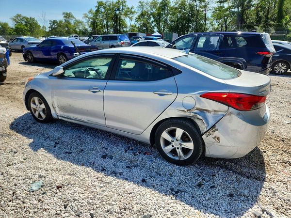 2013 HYUNDAI ELANTRA