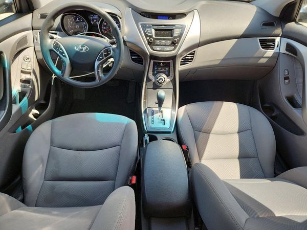 2013 HYUNDAI ELANTRA
