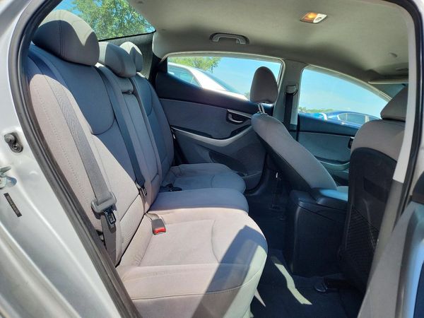 2013 HYUNDAI ELANTRA