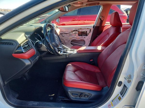 2019 TOYOTA CAMRY XSE