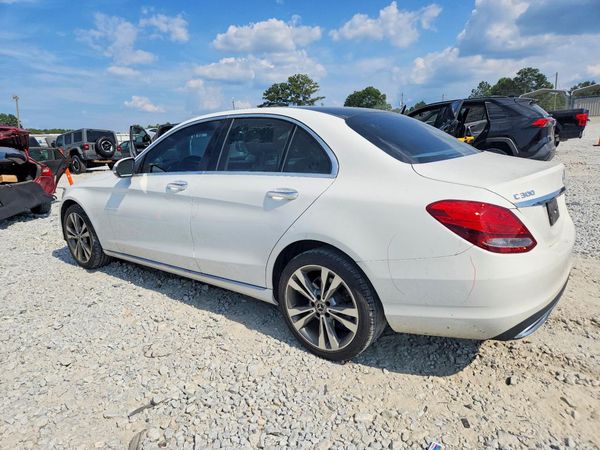 2017 MERCEDES-BENZ C C300