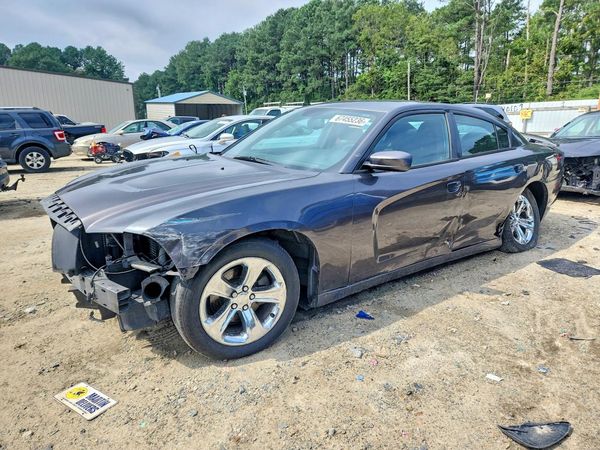 2014 DODGE CHARGER SE
