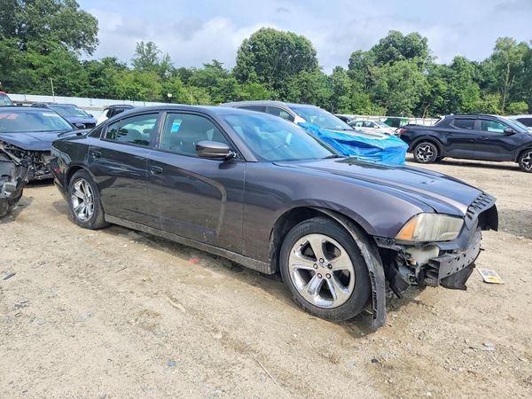 2014 DODGE CHARGER SE