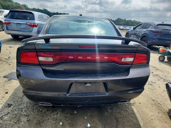 2014 DODGE CHARGER SE