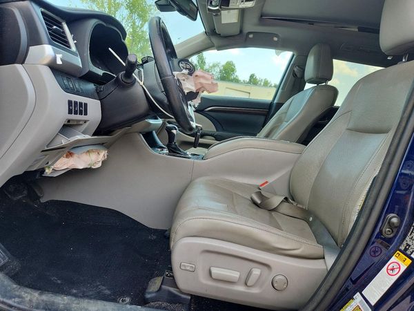 2015 TOYOTA HIGHLANDER Base/Hybrid — DENT