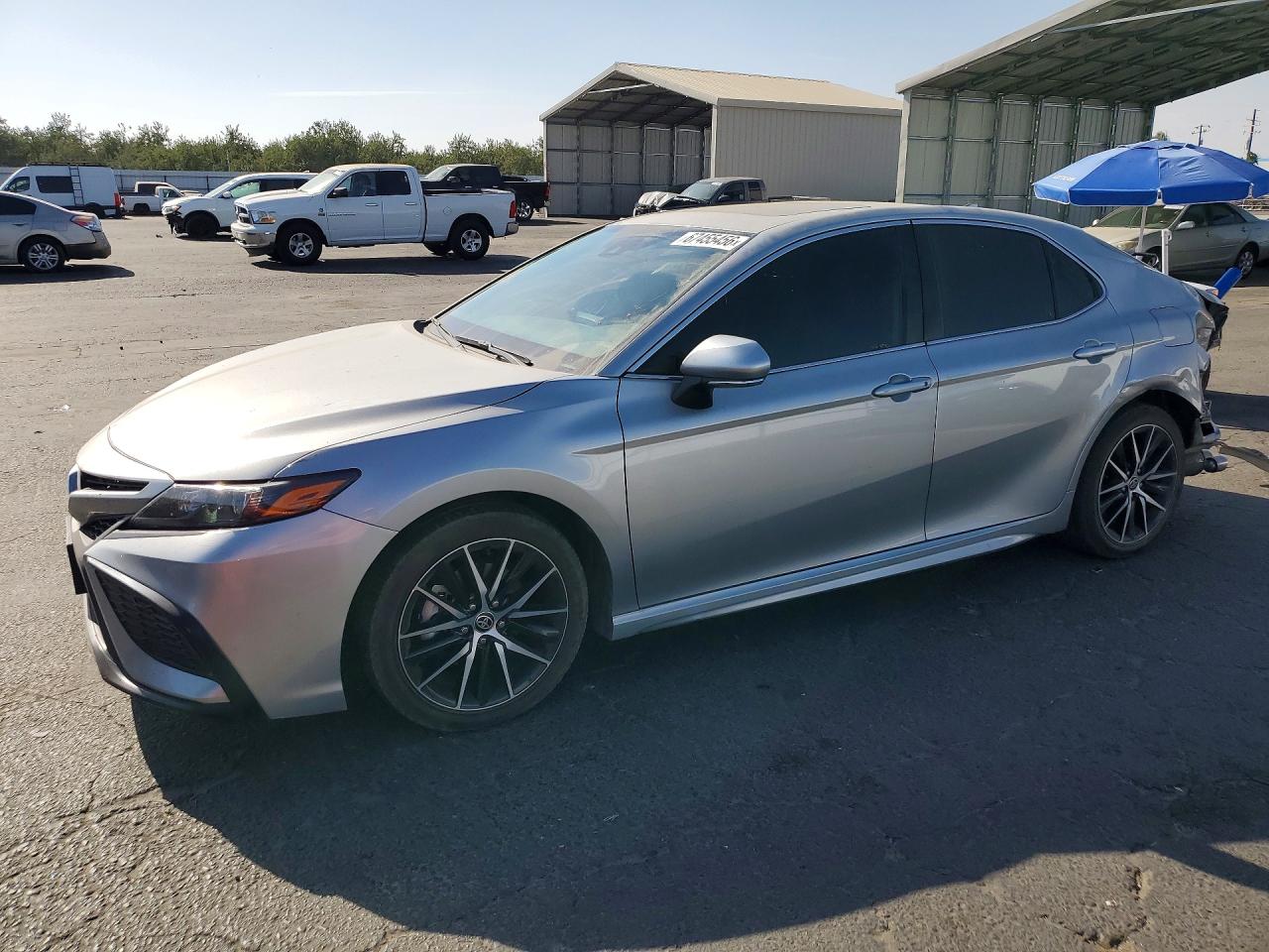 2023 TOYOTA CAMRY SE — Front 3/4