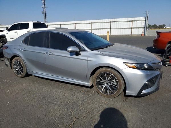 2023 TOYOTA CAMRY SE — Passenger 3/4
