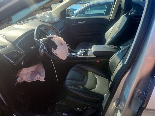 2018 FORD EDGE Titanium — DENT