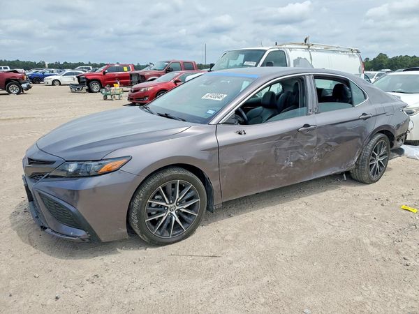 2022 TOYOTA CAMRY