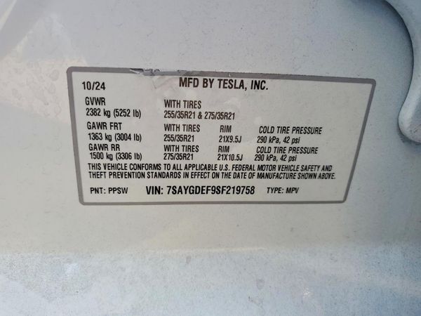 2025 TESLA MODEL Y