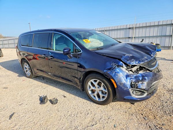 2018 CHRYSLER PACIFICA