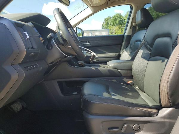 2024 NISSAN PATHFINDER