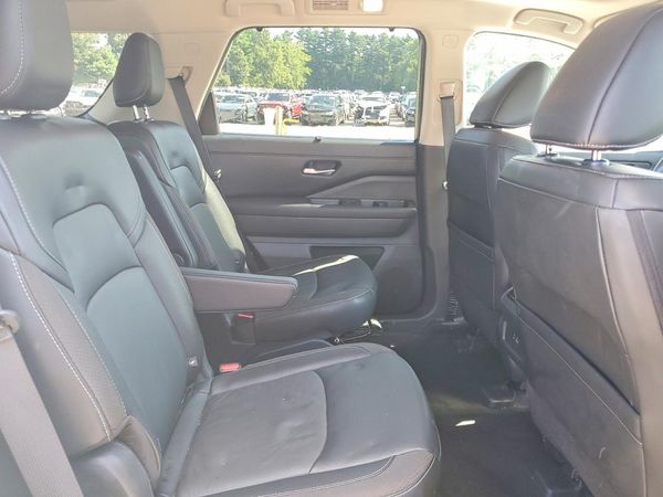 2024 NISSAN PATHFINDER