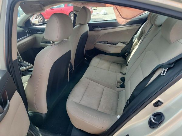 2017 HYUNDAI ELANTRA