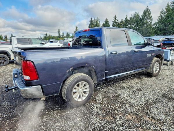 2013 RAM 1500 SLT