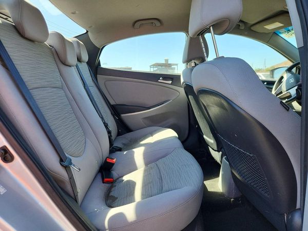 2017 HYUNDAI ACCENT SE Base