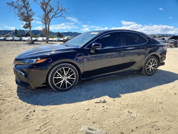 2023 TOYOTA CAMRY