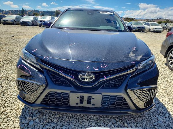 2023 TOYOTA CAMRY