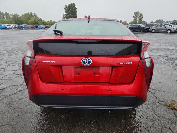 2017 TOYOTA PRIUS