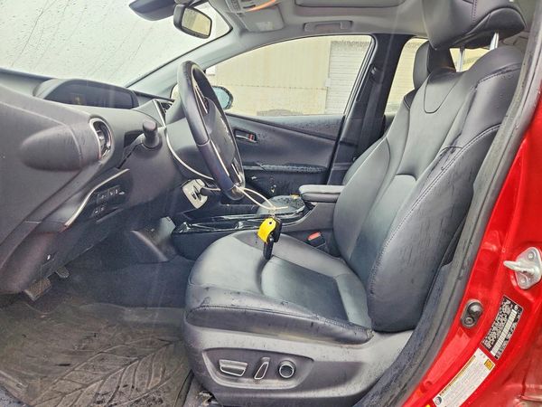 2017 TOYOTA PRIUS