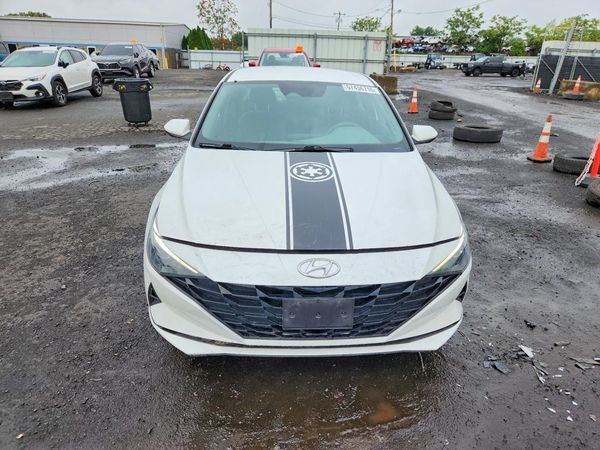 2022 HYUNDAI ELANTRA SEL