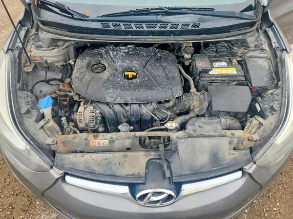 2014 HYUNDAI ELANTRA GLS(Middle)