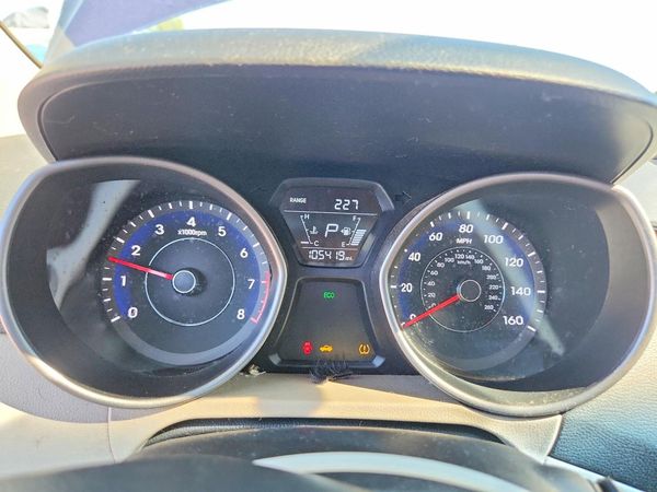 2014 HYUNDAI ELANTRA GLS(Middle)