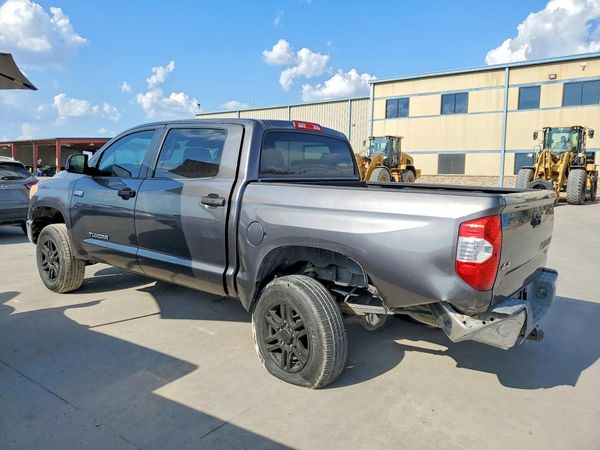 2015 TOYOTA TUNDRA