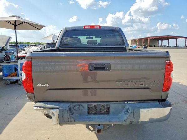 2015 TOYOTA TUNDRA