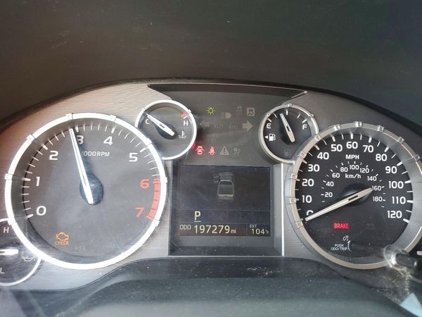 2015 TOYOTA TUNDRA