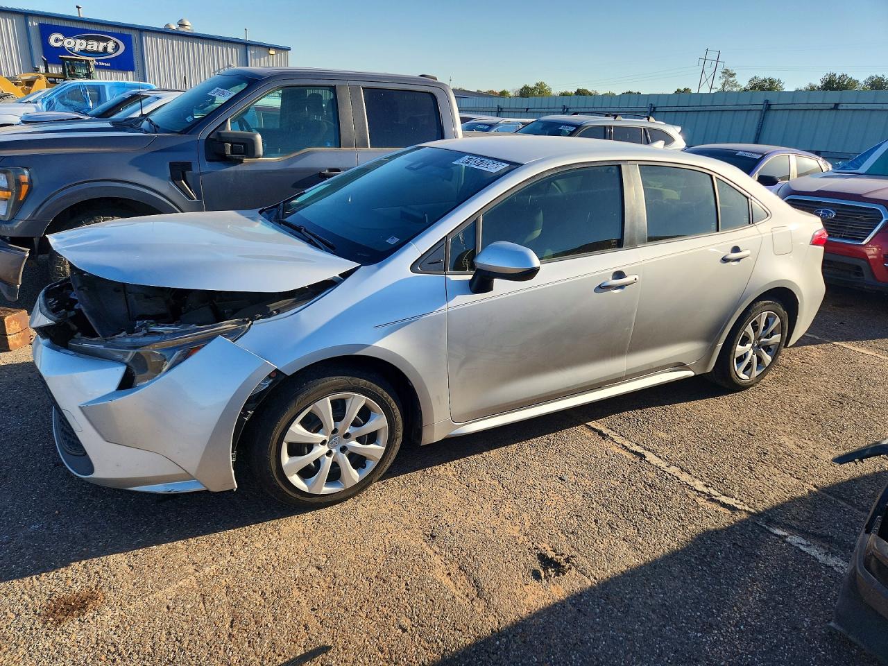 2021 TOYOTA COROLLA LE — Front 3/4