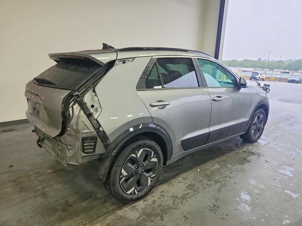 2024 KIA NIRO Wind