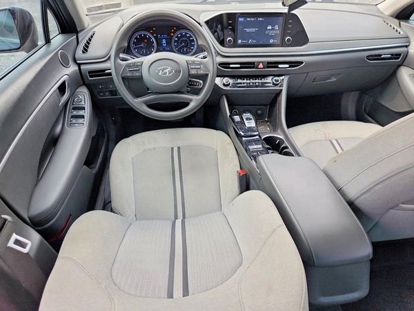 2021 HYUNDAI SONATA SE