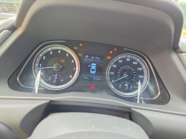 2021 HYUNDAI SONATA SE
