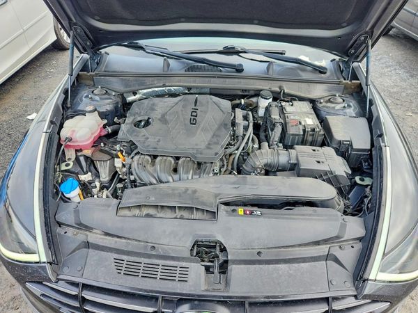 2021 HYUNDAI SONATA SE