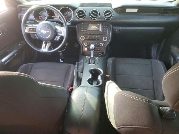 2017 FORD MUSTANG V6 Coupe