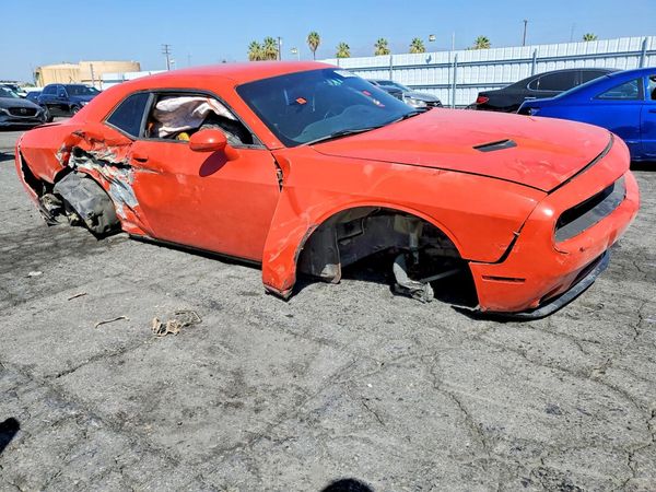 2015 DODGE CHALLENGER SXT