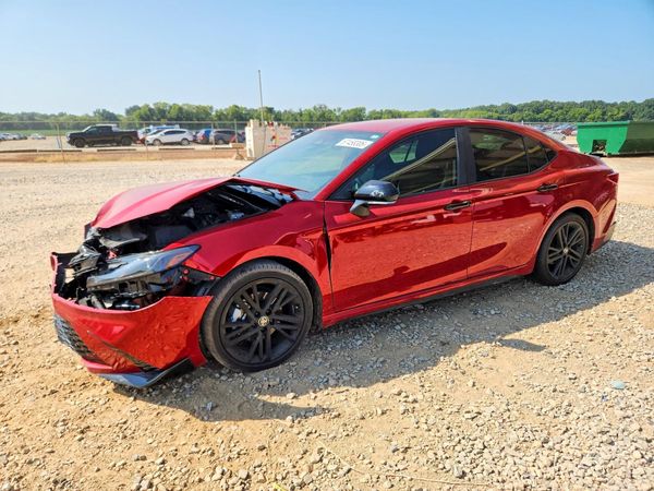 2026 TOYOTA CAMRY