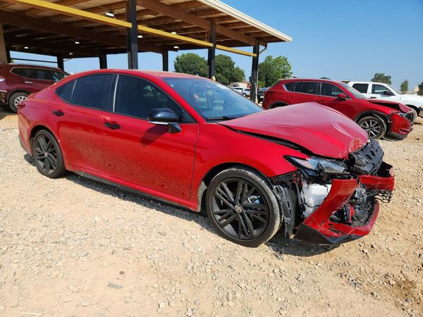 2026 TOYOTA CAMRY