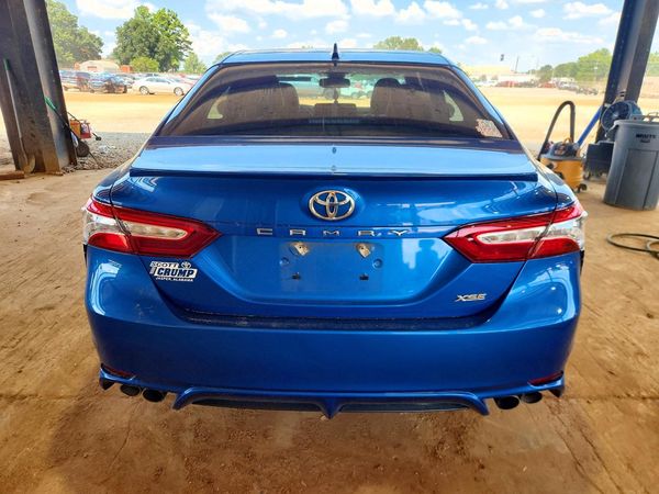 2020 TOYOTA CAMRY XSE