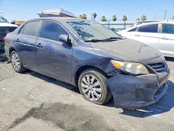 2013 TOYOTA COROLLA