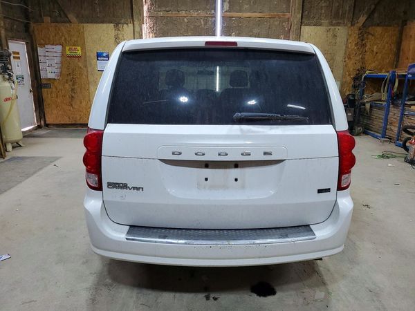 2014 DODGE GRAND CARAVAN SE