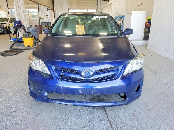 2012 TOYOTA COROLLA