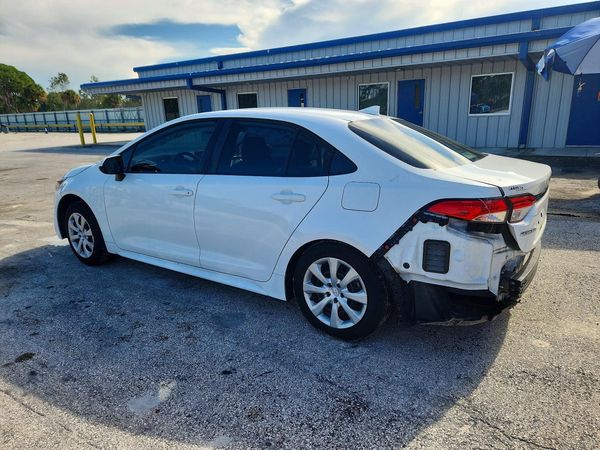 2022 TOYOTA COROLLA