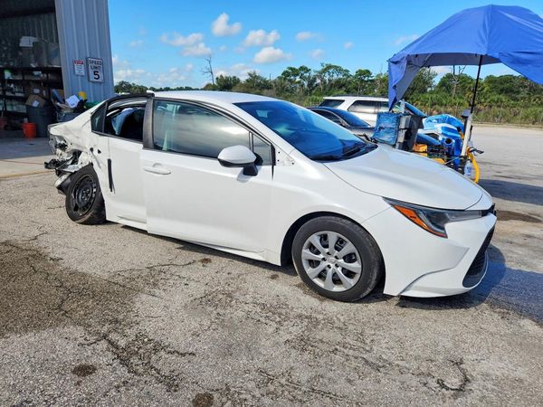 2022 TOYOTA COROLLA