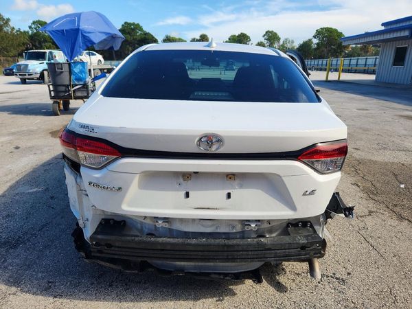 2022 TOYOTA COROLLA