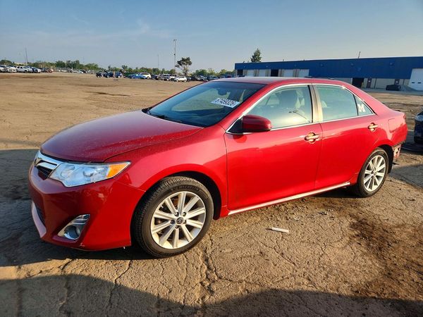 2012 TOYOTA CAMRY