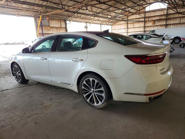 2019 KIA CADENZA