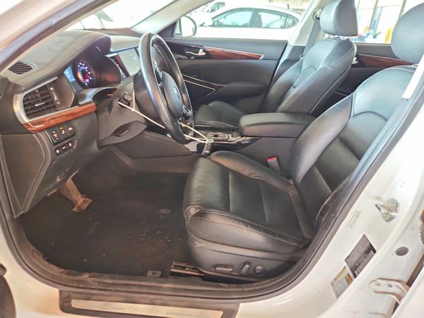 2019 KIA CADENZA